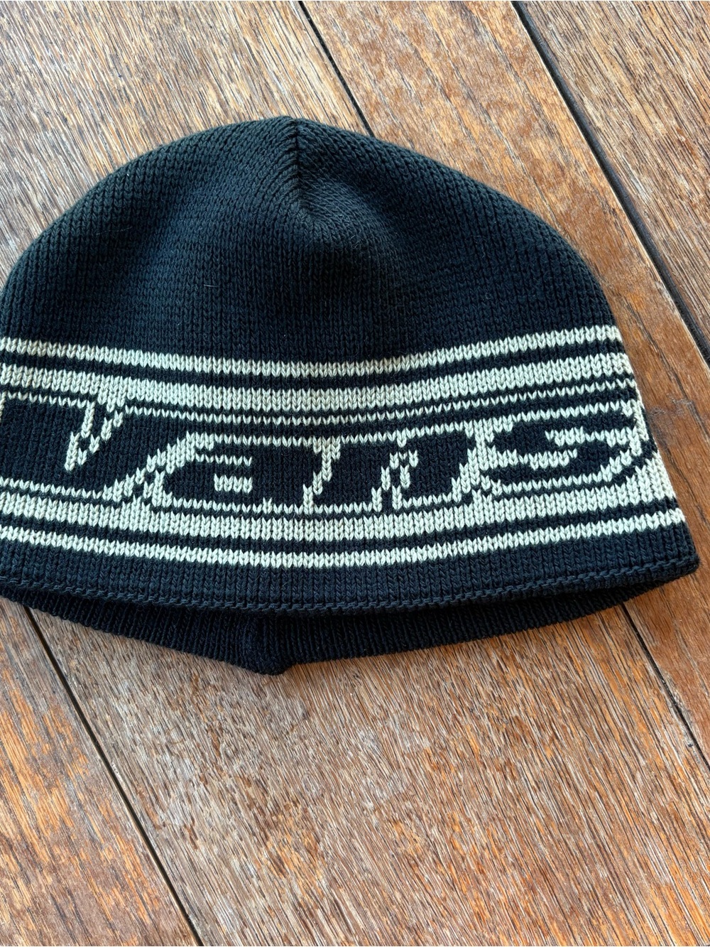 Vans Black Knit Beanie with Contrasting Stripe Logo